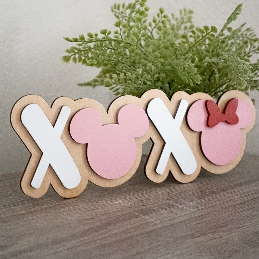 XOXO Quote Sign