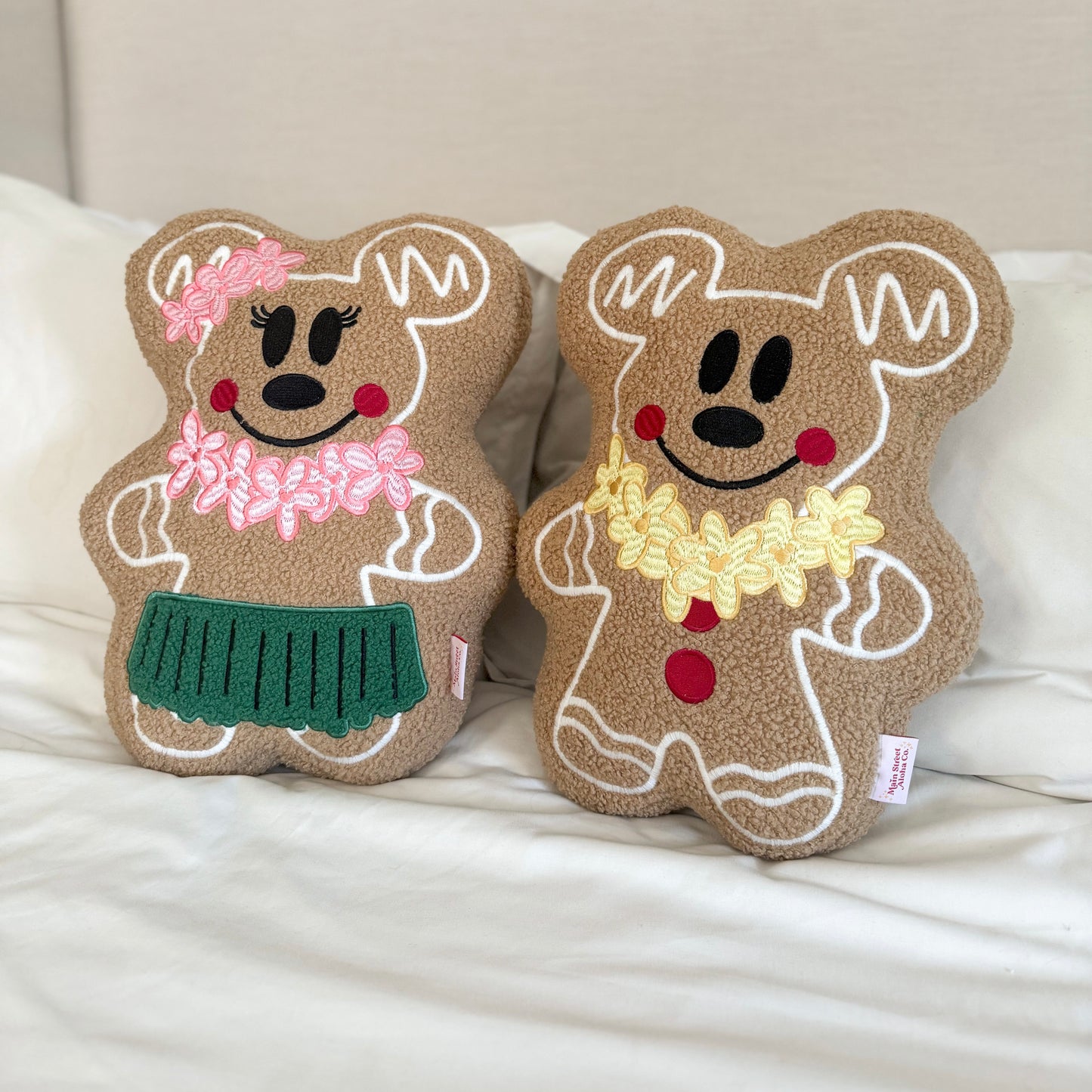 Gingerbread Pillow Set