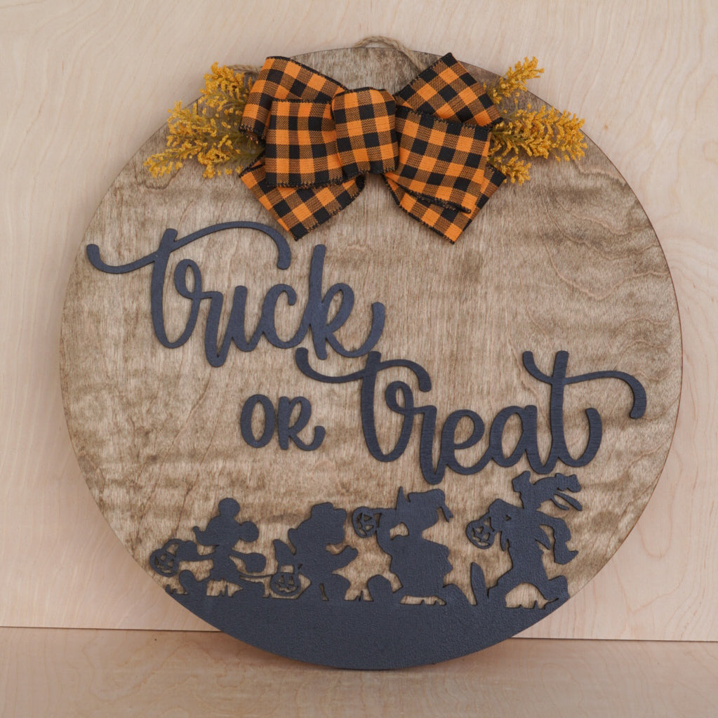 Trick or Treat Door Sign