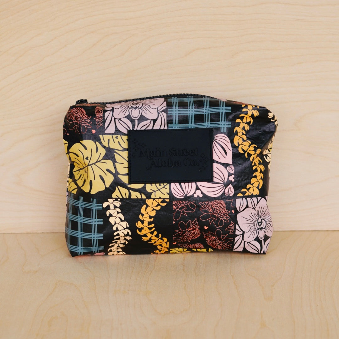 MIH Black Zipper Pouch